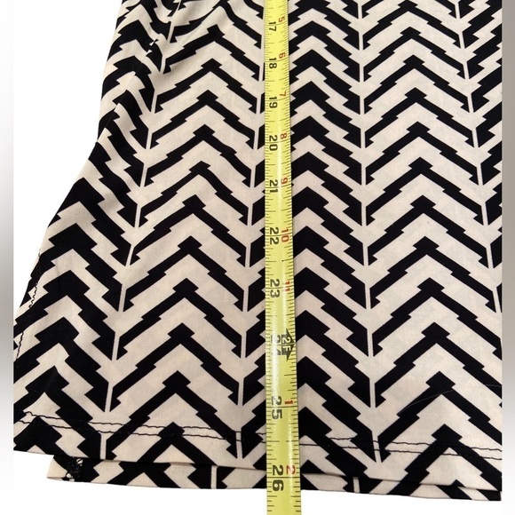 ACCENT Top Dark Brown and Cream - Picture 7 of 10